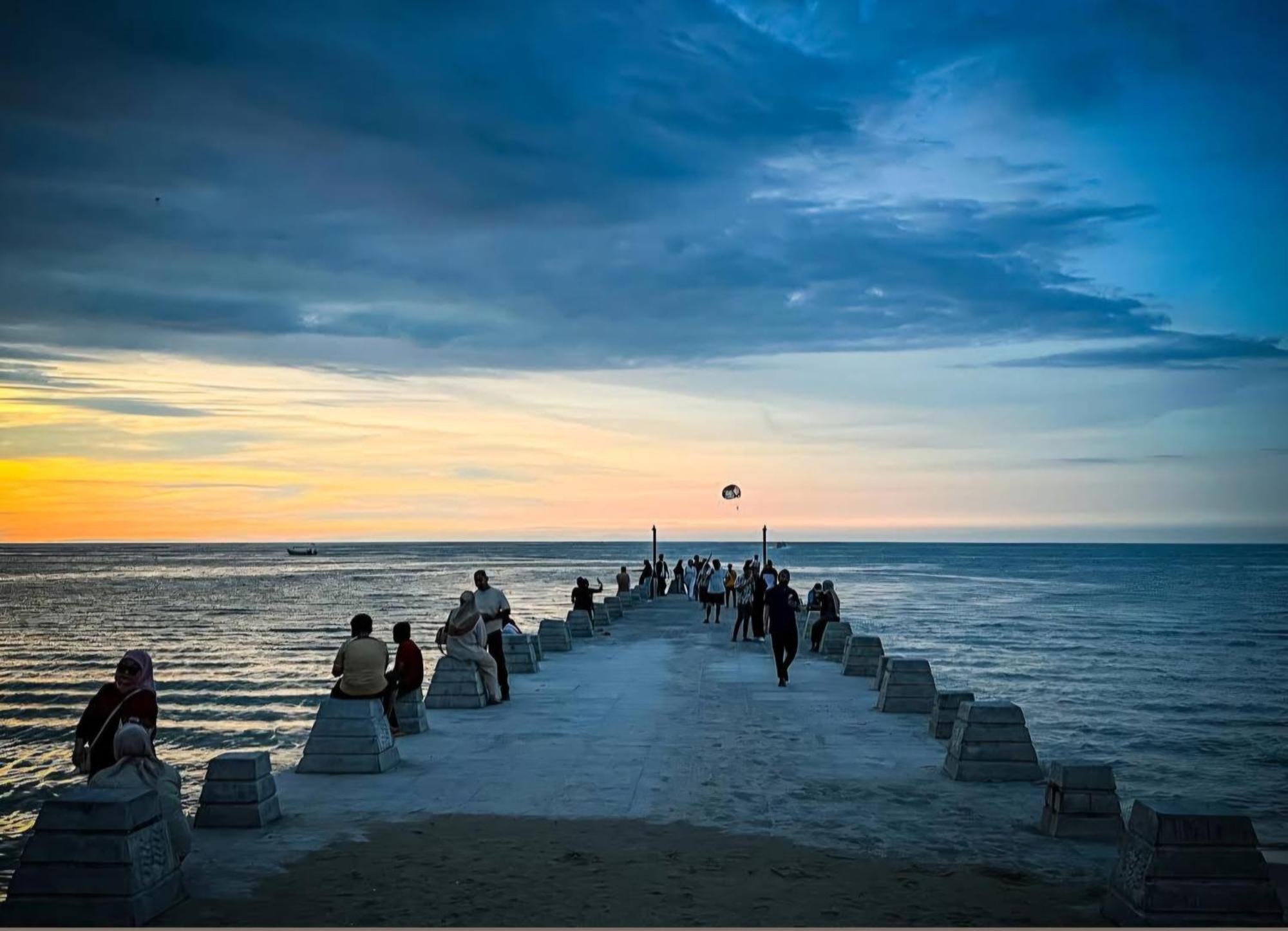 Pantai Seaview Resort Batu Ferringhi 1801 - 3 Rooms 外观 照片
